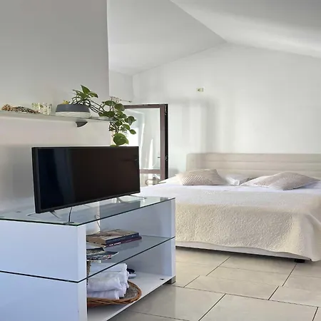 Josipa Vela Luka- With Balcony And Sea View Vela Luka