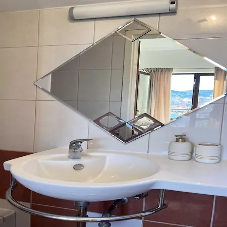 Josipa Vela Luka- With Balcony And Sea View Appartement Vela Luka