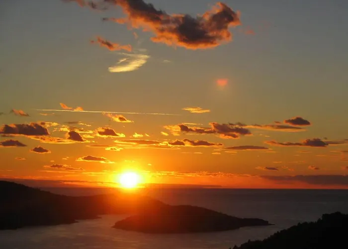 Josipa Vela Luka- With Balcony And Sea View *