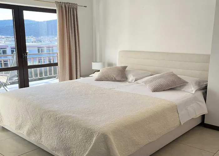 Josipa Vela Luka- With Balcony And Sea View * Vela Luka