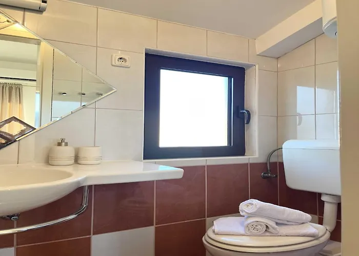 Josipa Vela Luka- With Balcony And Sea View Apartman Vela Luka